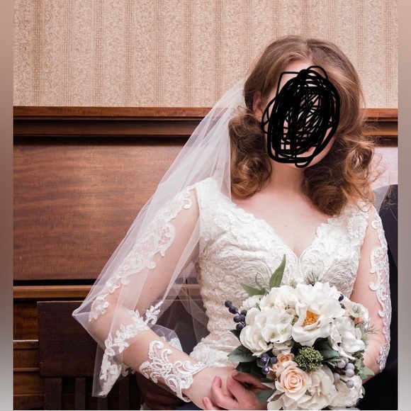 Used, altered Essence of Australia D2124 with veil. - Picture 7 of 15